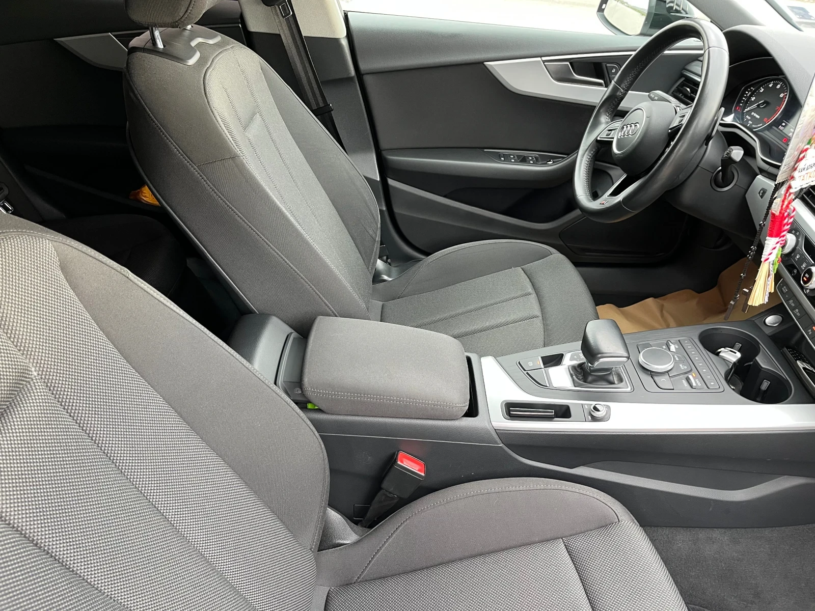 Audi A5 2.0 16V G-TRON / МЕТАН, снимка 9 - Автомобили и джипове - 50315725