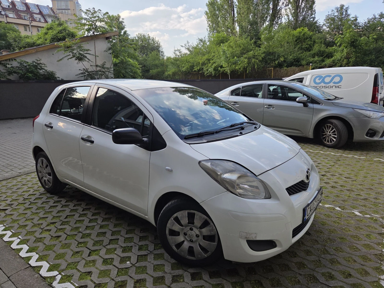 Toyota Yaris 2011g.1330куб.101к.с. - изображение 5