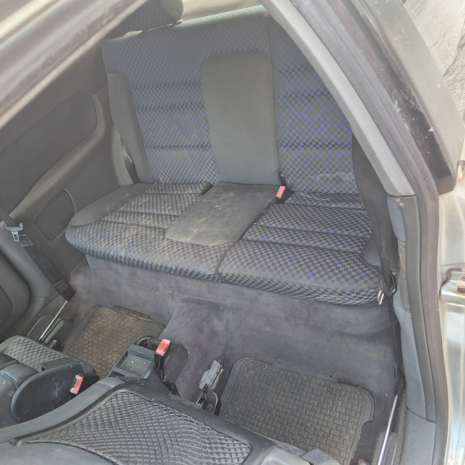 Audi A3 1.8 - изображение 8