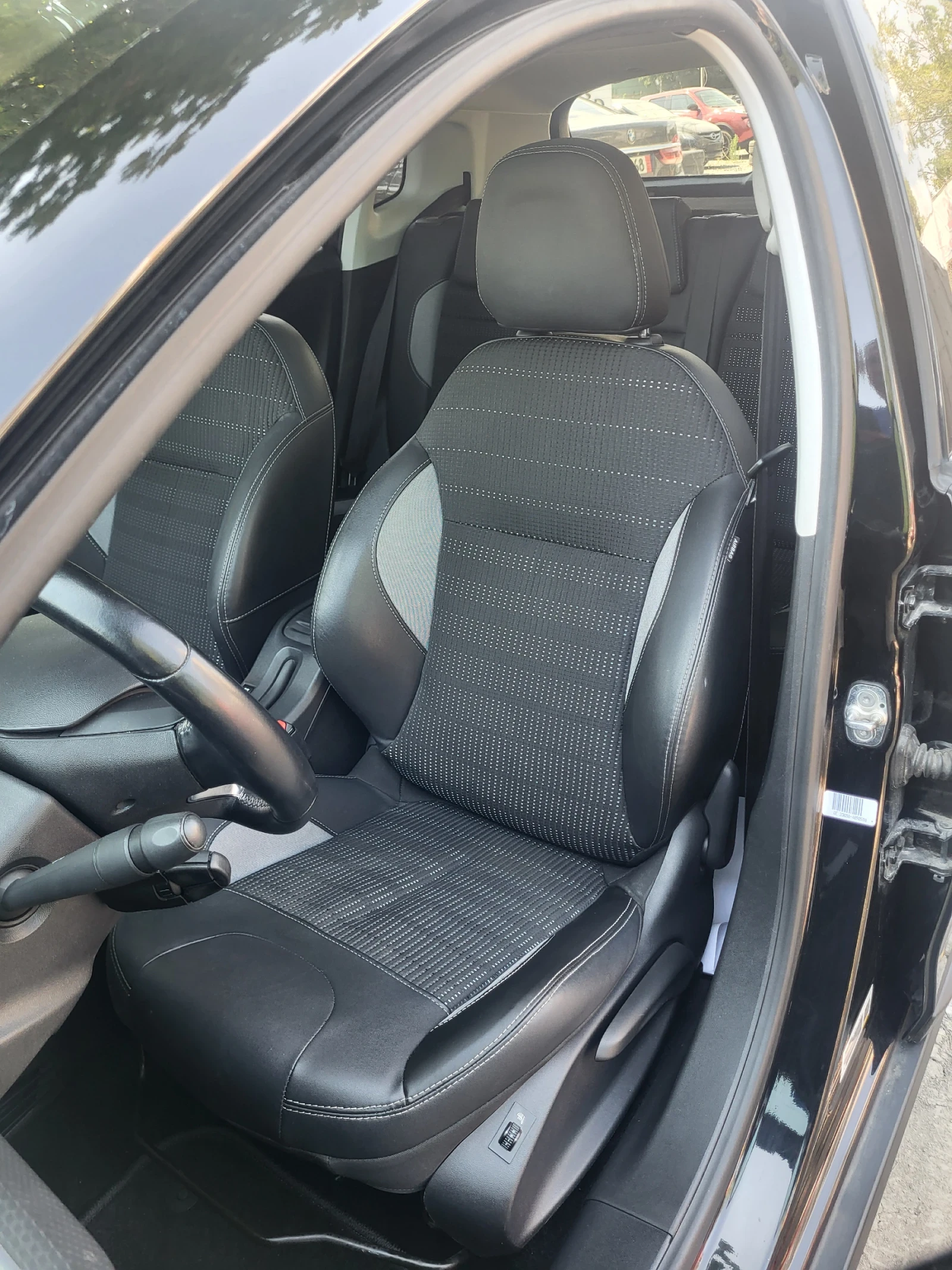 Peugeot 2008 1.6HDI-120ps - изображение 8