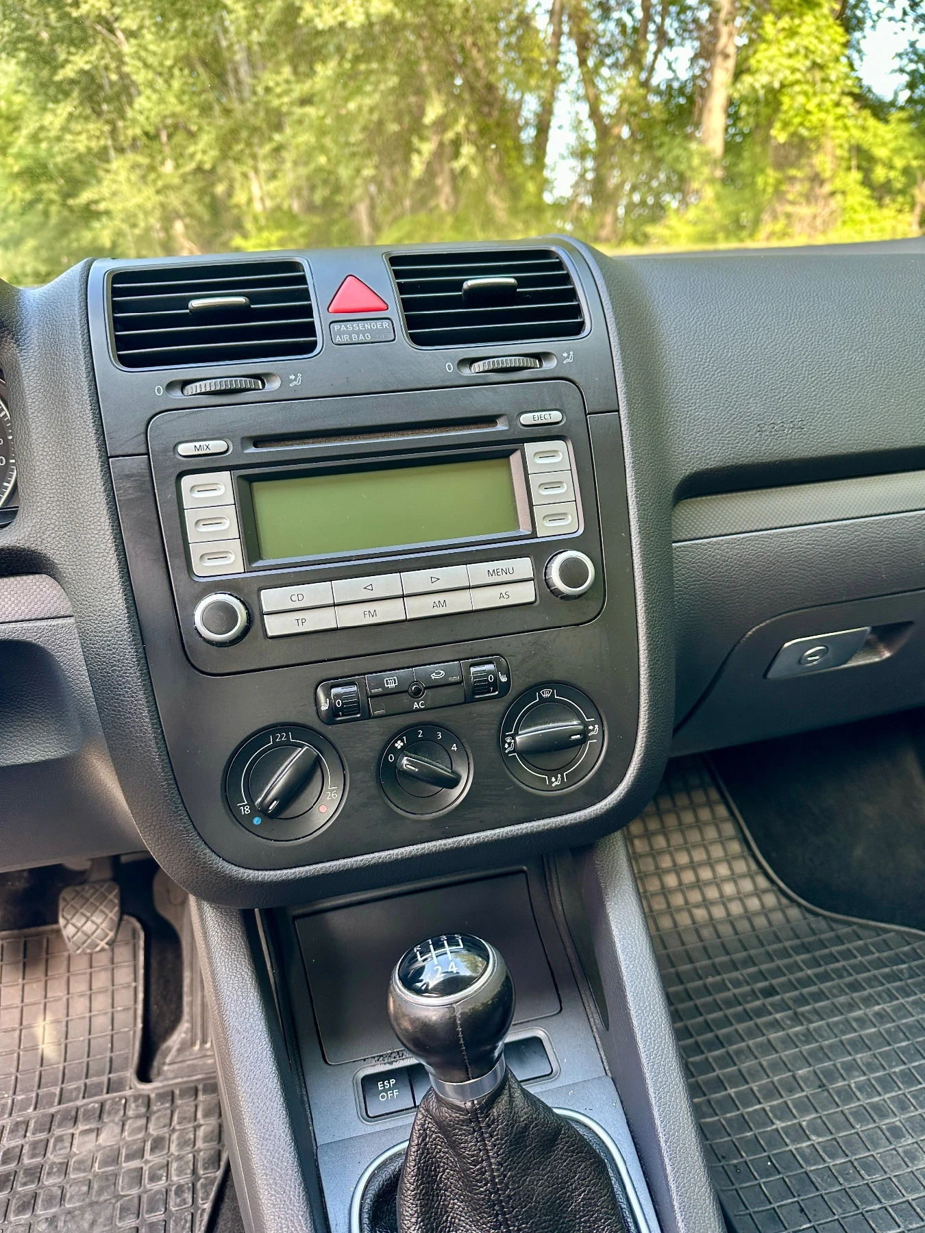 VW Golf 1.6 102кс. - изображение 8