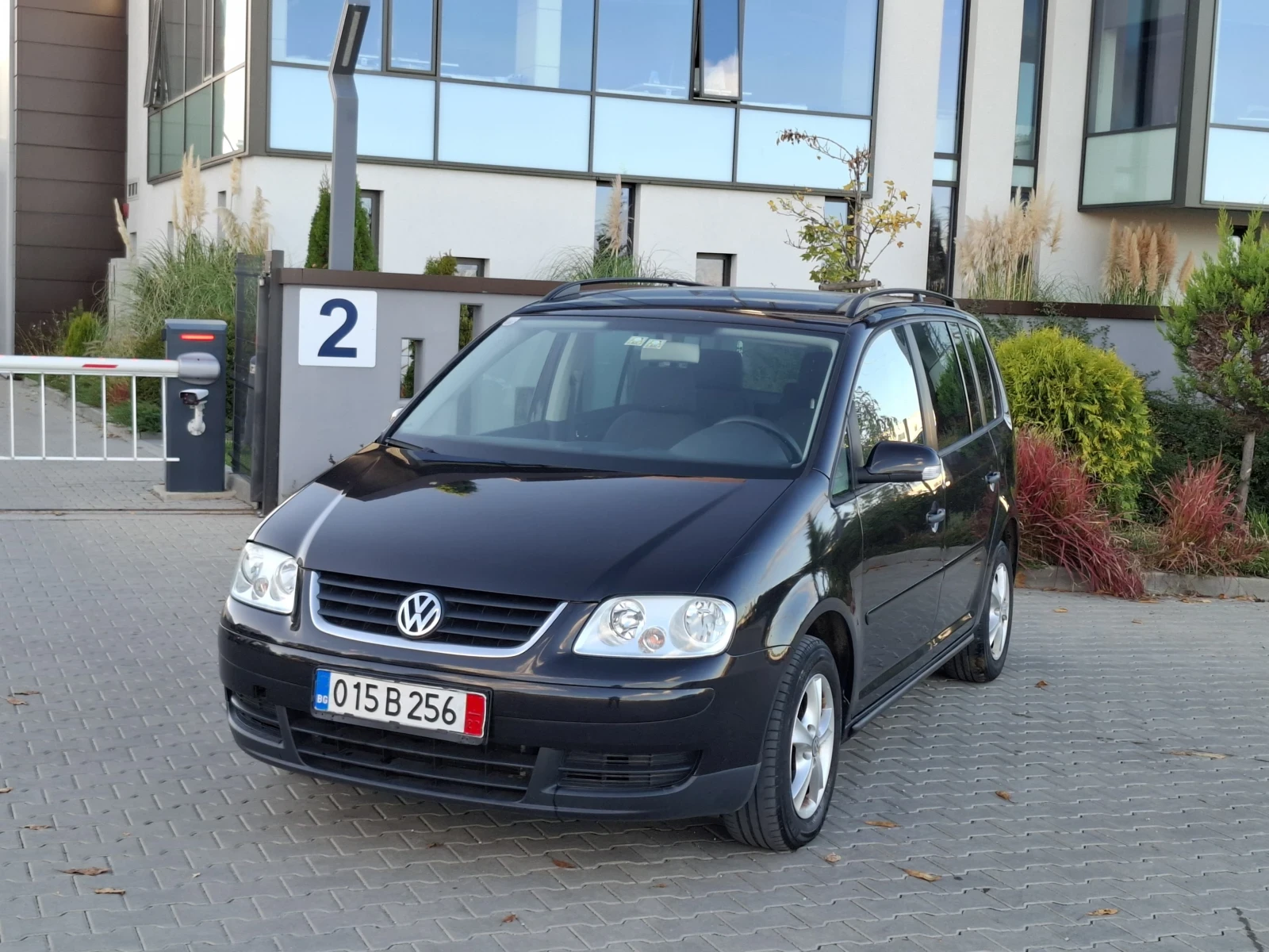 VW Touran 1.9TDI* (105кс)* * KLIMATRONIK* НОВ ВНОС*  | Mobile.bg — изображение 1