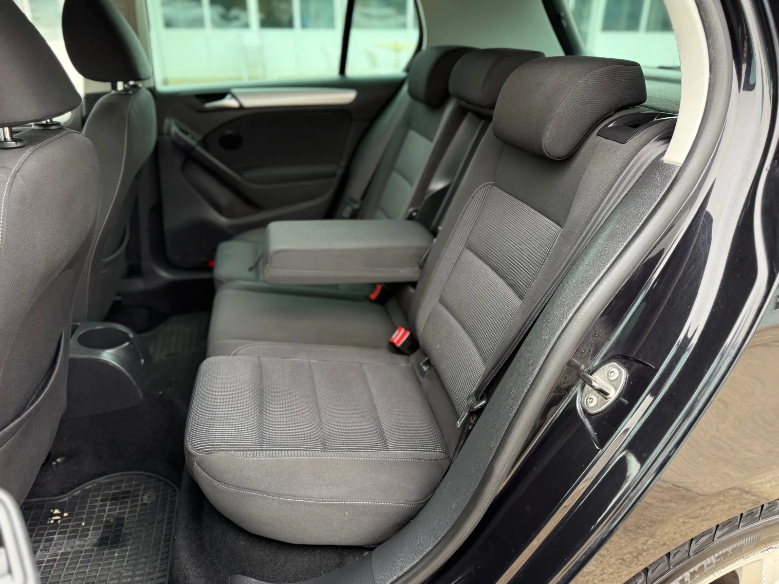 VW Golf | Mobile.bg   11