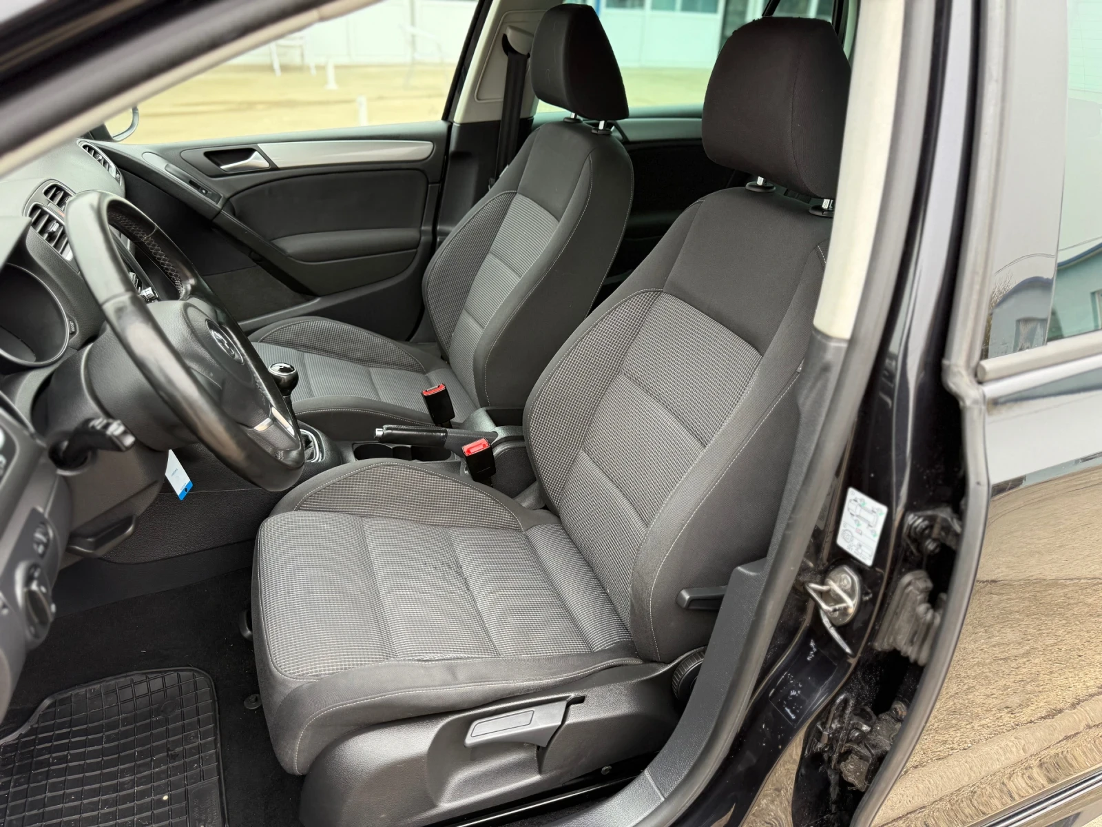 VW Golf | Mobile.bg   10