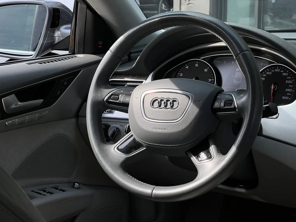 Audi A8 * 4dr Sdn 3.0T * CARFAX * ��� ������������ ������ | Mobile.bg � ����������� 15