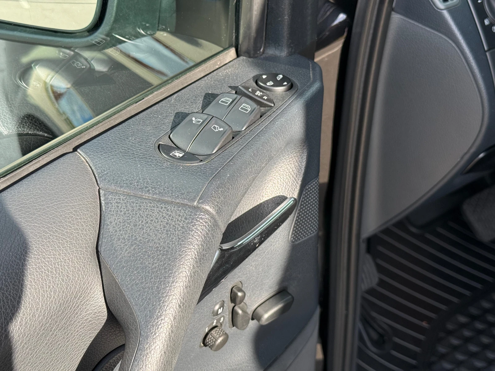 Mercedes-Benz Viano 3.5 258 к.с. BRABUS Extralang - изображение 9