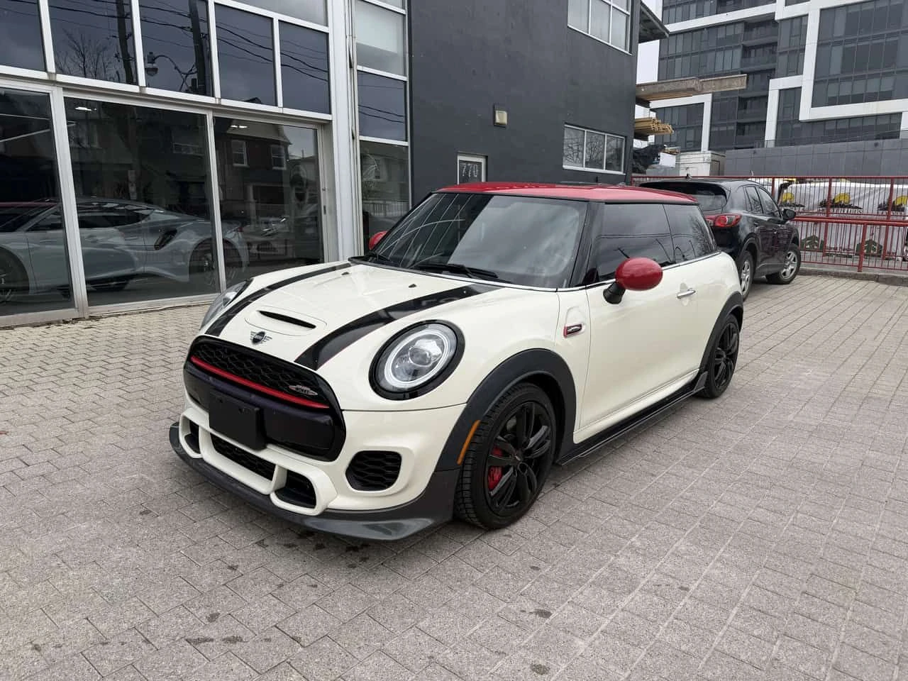 Mini John Cooper Works * CARBON* KEYLESS*  | Auto.bg — изображение 1