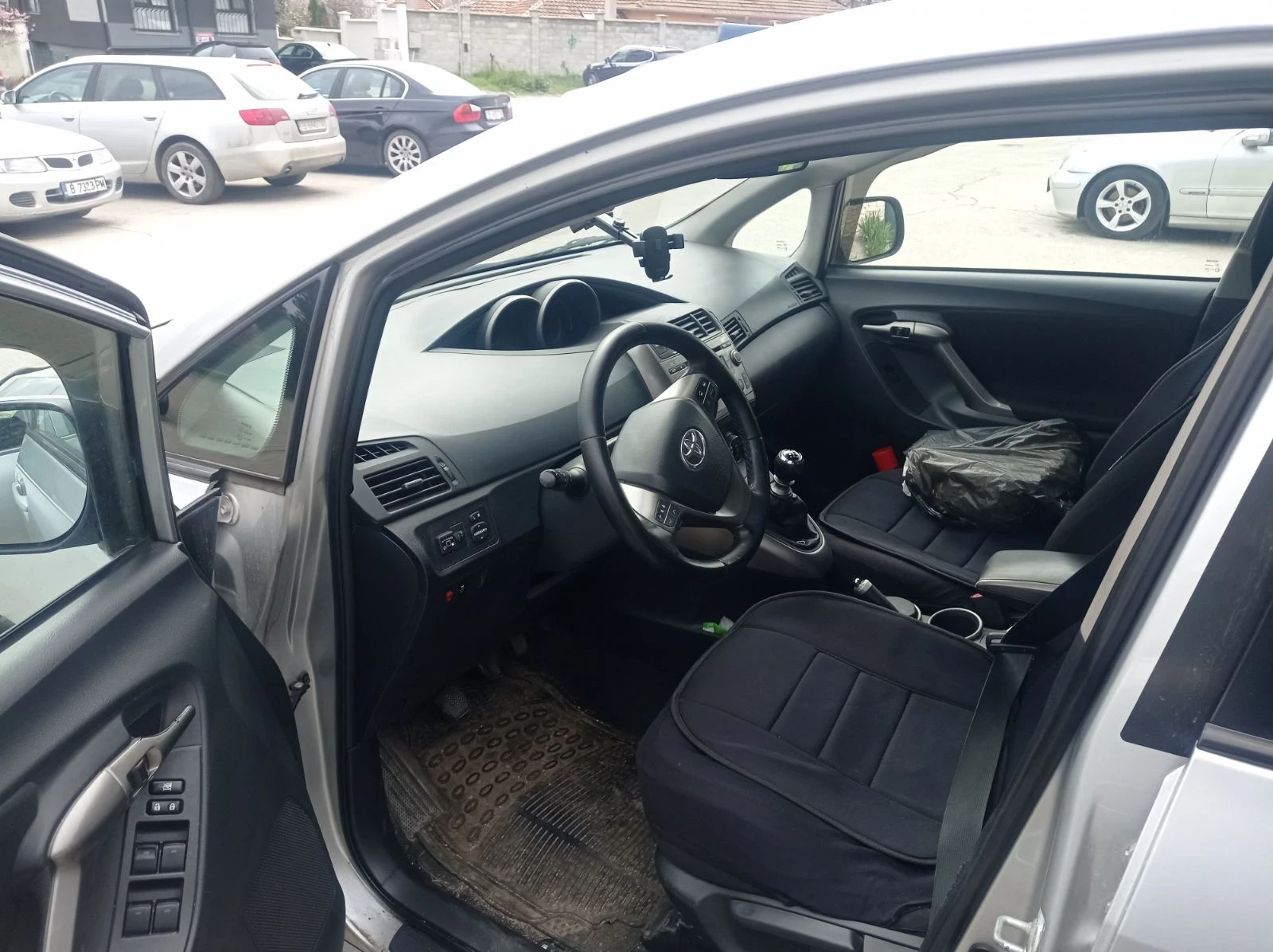 Toyota Verso, снимка 4 - Автомобили и джипове - 54186355