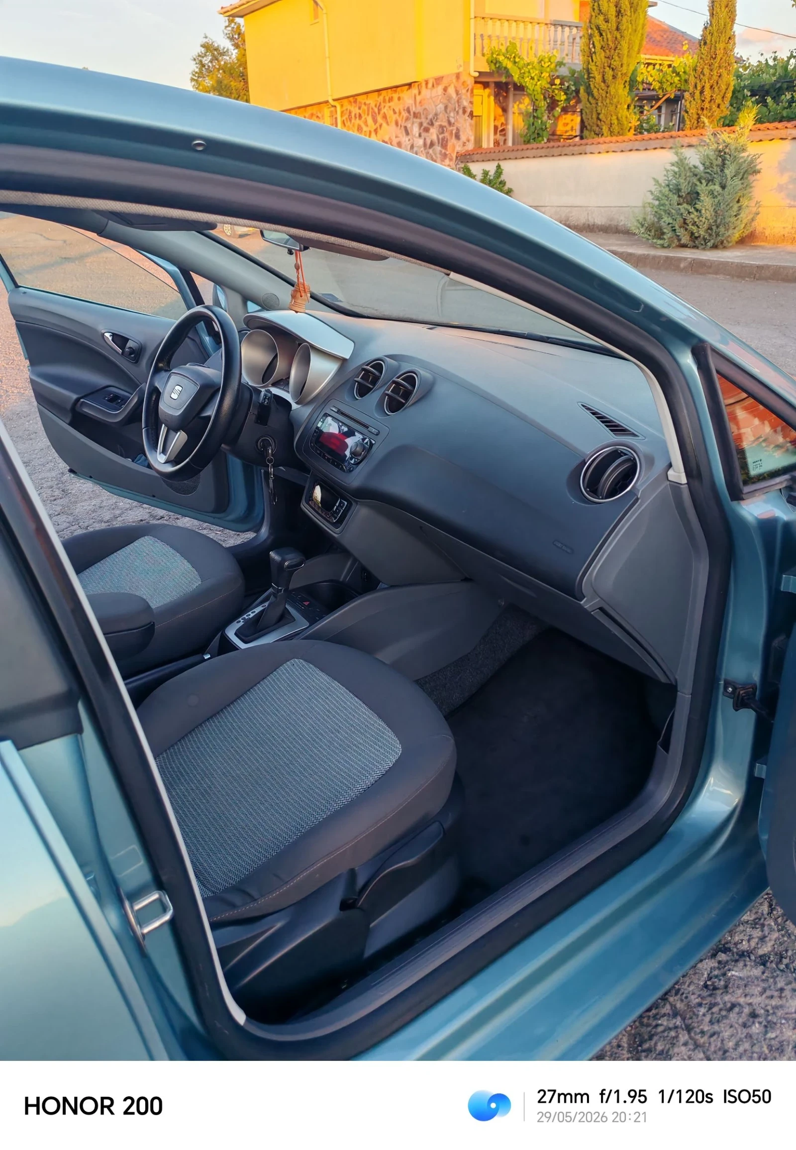 Seat Ibiza 1.6I-105PH АВТОМАТ /ГАЗ , снимка 10 - Автомобили и джипове - 54717865