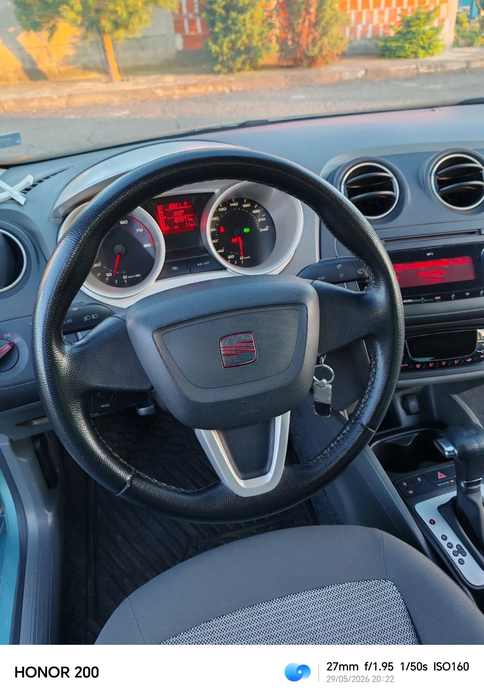 Seat Ibiza 1.6I-105PH АВТОМАТ /ГАЗ , снимка 12 - Автомобили и джипове - 54717865
