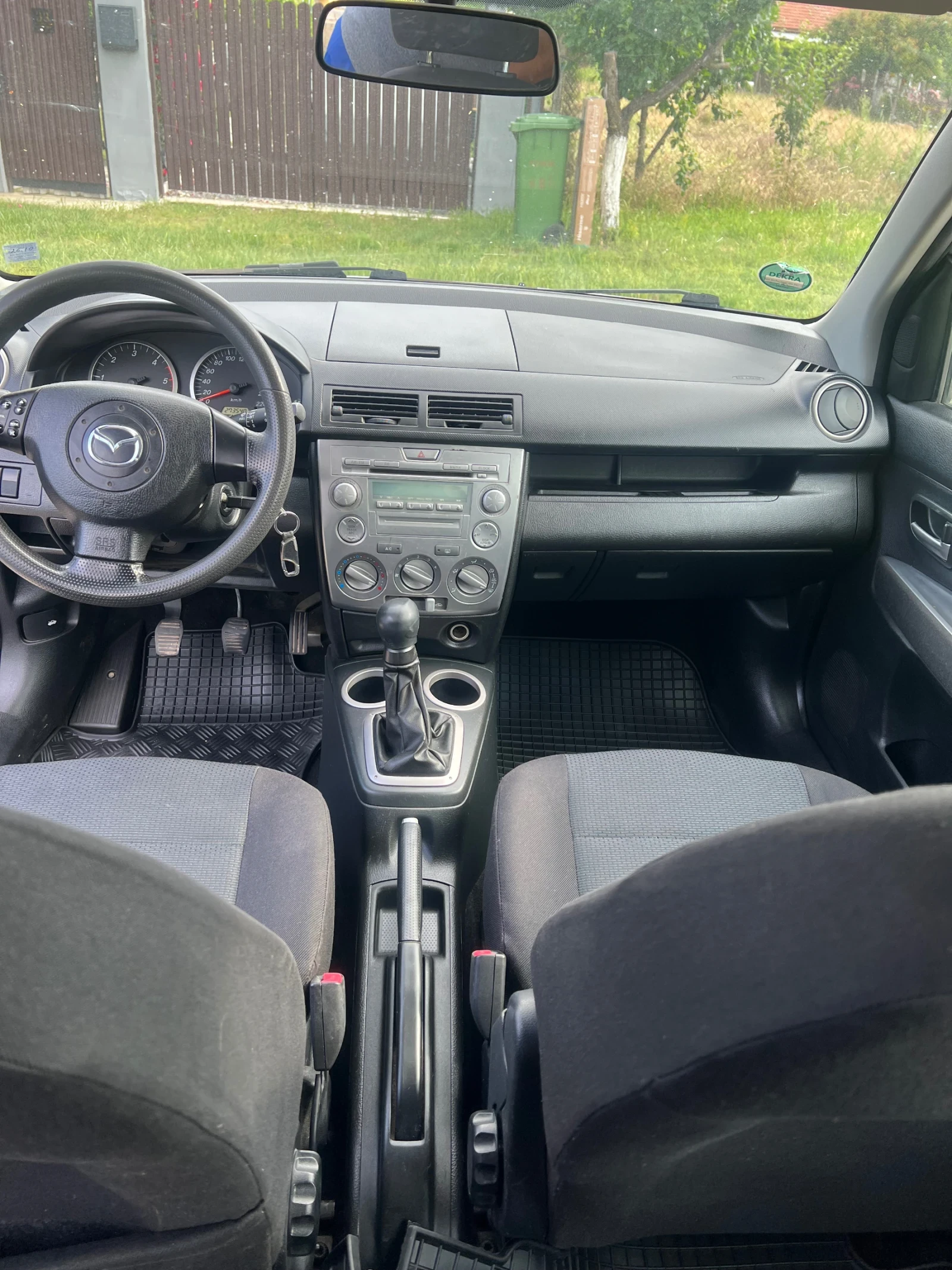 Mazda 2 1, 4 HDSI, снимка 8 - Автомобили и джипове - 54808475