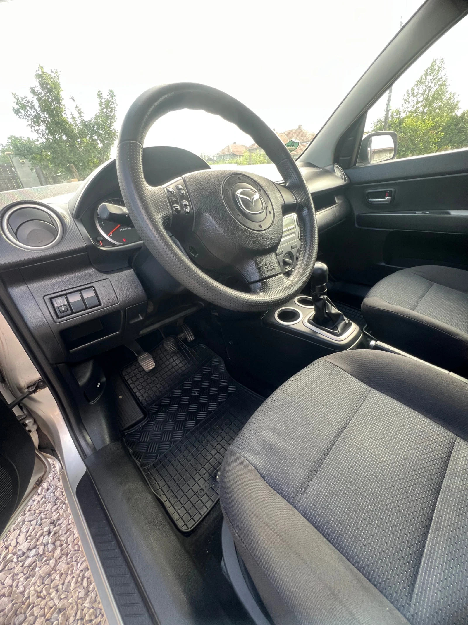 Mazda 2 1, 4 HDSI, снимка 6 - Автомобили и джипове - 54808475