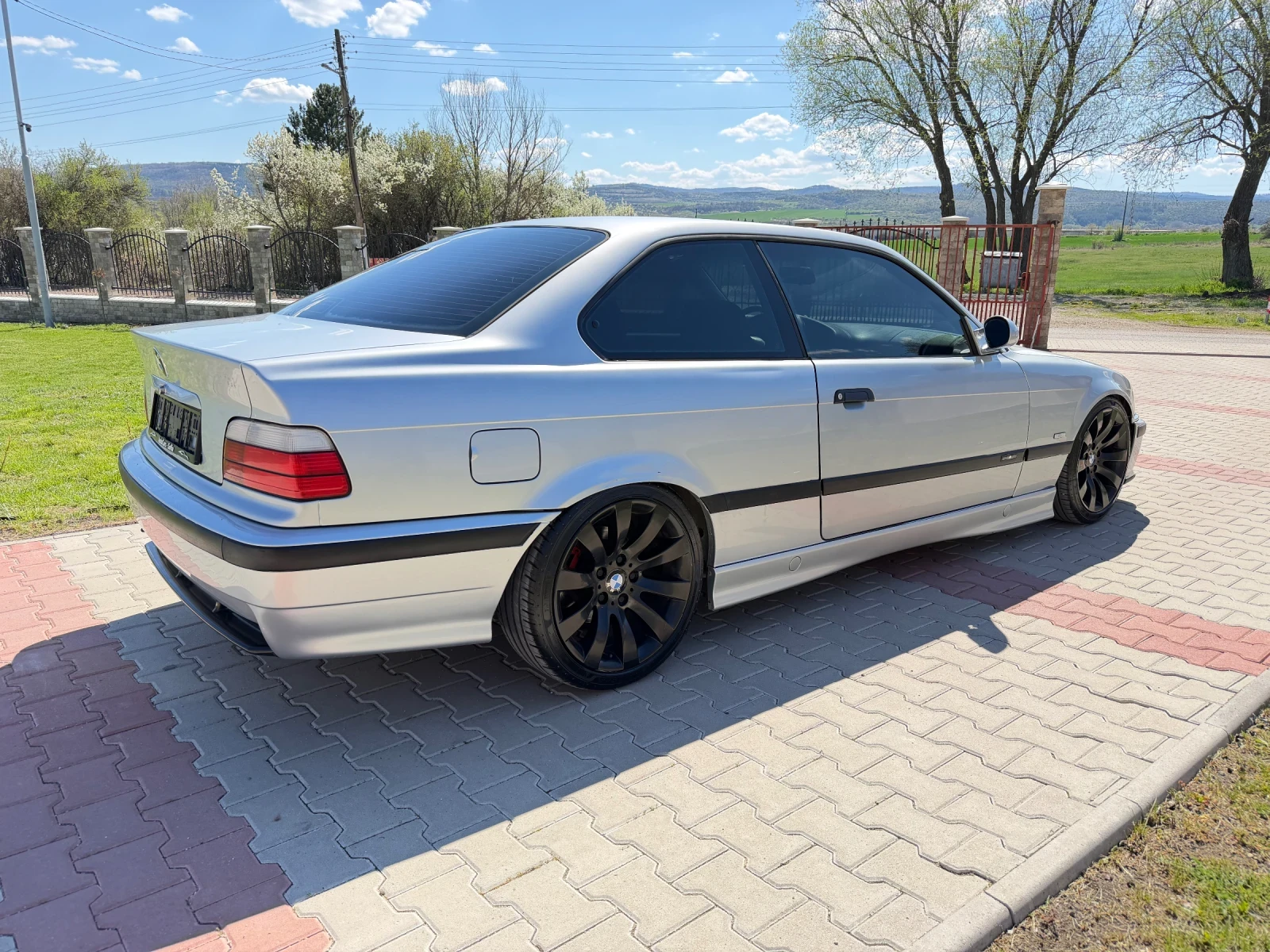 BMW 318 1.8 is, снимка 5 - Автомобили и джипове - 55345056