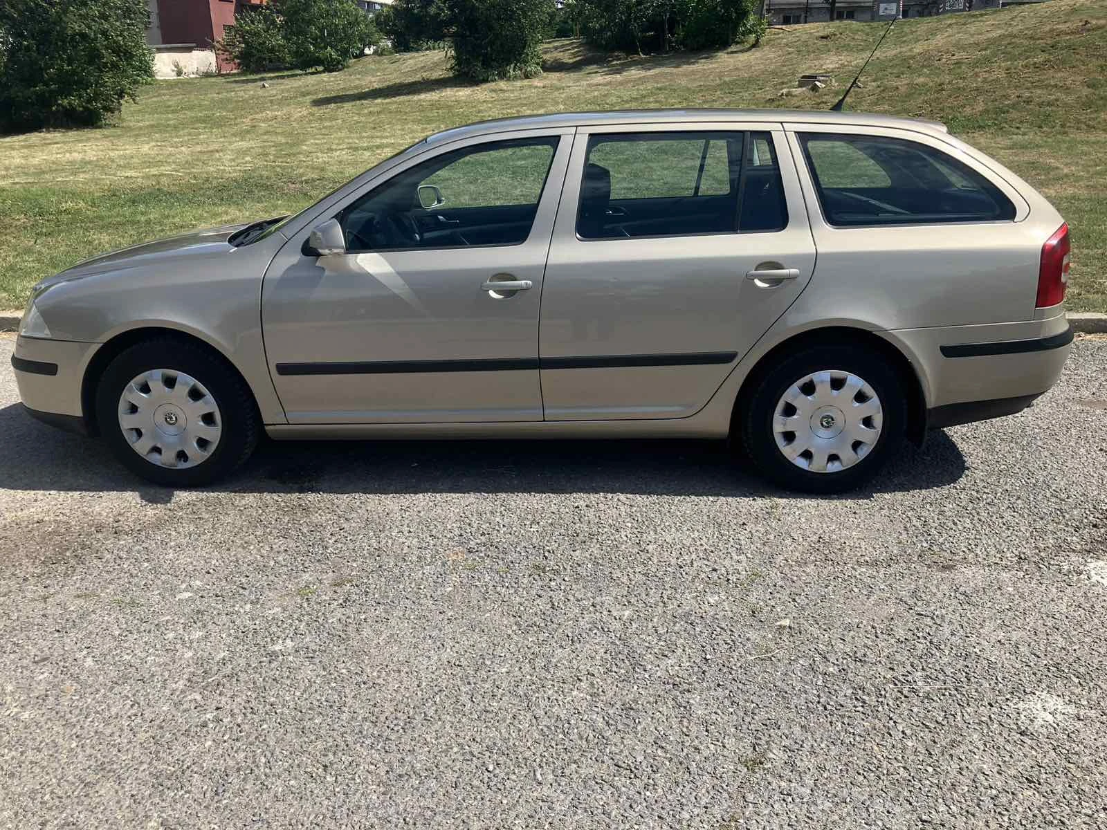 Skoda Octavia 1.9TDI Combi (2006) | РЕАЛНИ 165 000, снимка 3 - Автомобили и джипове - 55224817