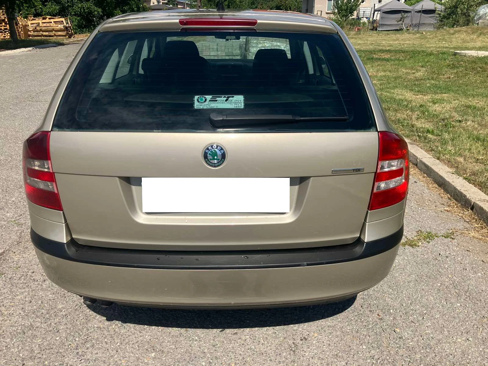 Skoda Octavia 1.9TDI Combi (2006) | РЕАЛНИ 165 000, снимка 11 - Автомобили и джипове - 55224817