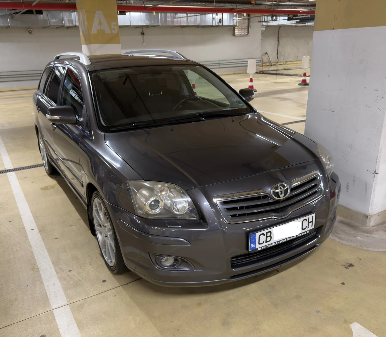 Toyota Avensis Комби, снимка 2 - Автомобили и джипове - 55246923