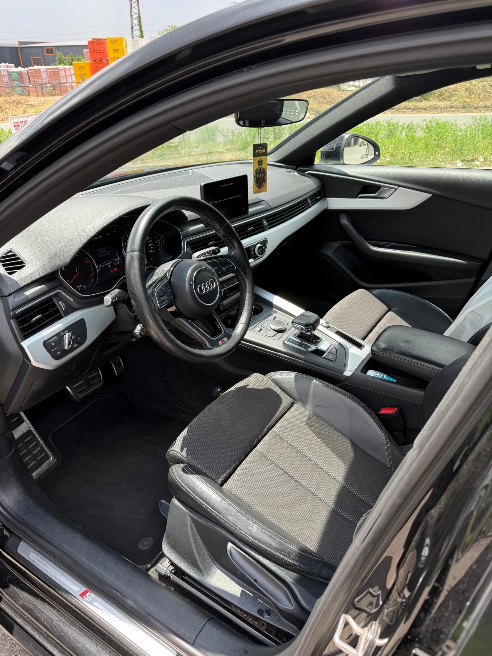 Audi A4 2.0TDI 2xSline, снимка 6 - Автомобили и джипове - 55389821