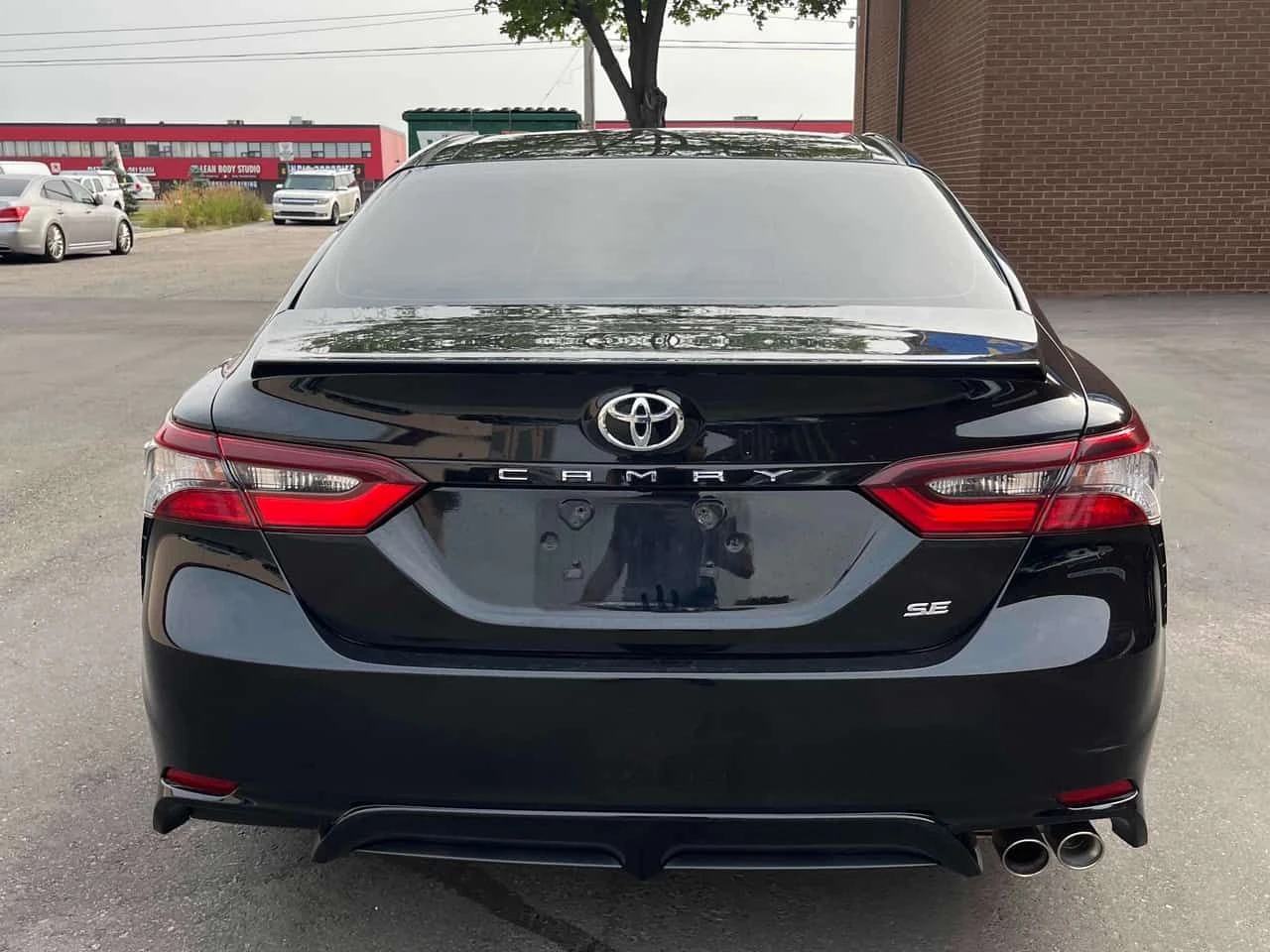 Toyota Camry * SE * CARFAX * ОПЦИЯ ЗА ФИНАНСИРАНЕ, снимка 4 - Автомобили и джипове - 55547377