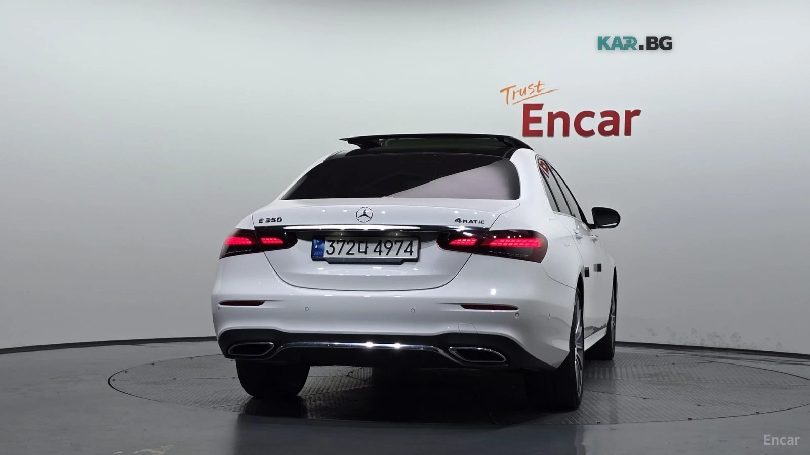 Mercedes-Benz E 350 4MATIC* AMG-LINE* BURMESTER* DISTRONIC* 360* , снимка 4 - Автомобили и джипове - 56182308
