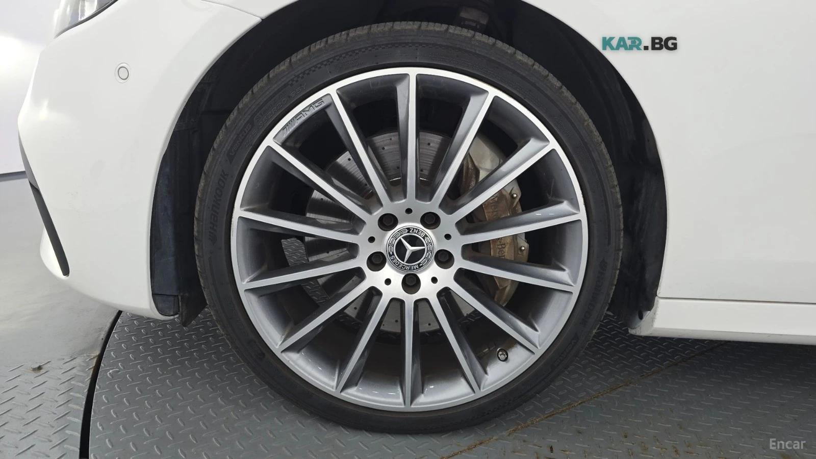 Mercedes-Benz E 350 4MATIC* AMG-LINE* BURMESTER* DISTRONIC* 360* , снимка 16 - Автомобили и джипове - 56182308