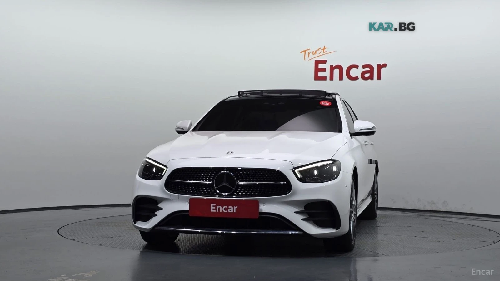 Mercedes-Benz E 350 4MATIC* AMG-LINE* BURMESTER* DISTRONIC* 360* , снимка 2 - Автомобили и джипове - 56182308