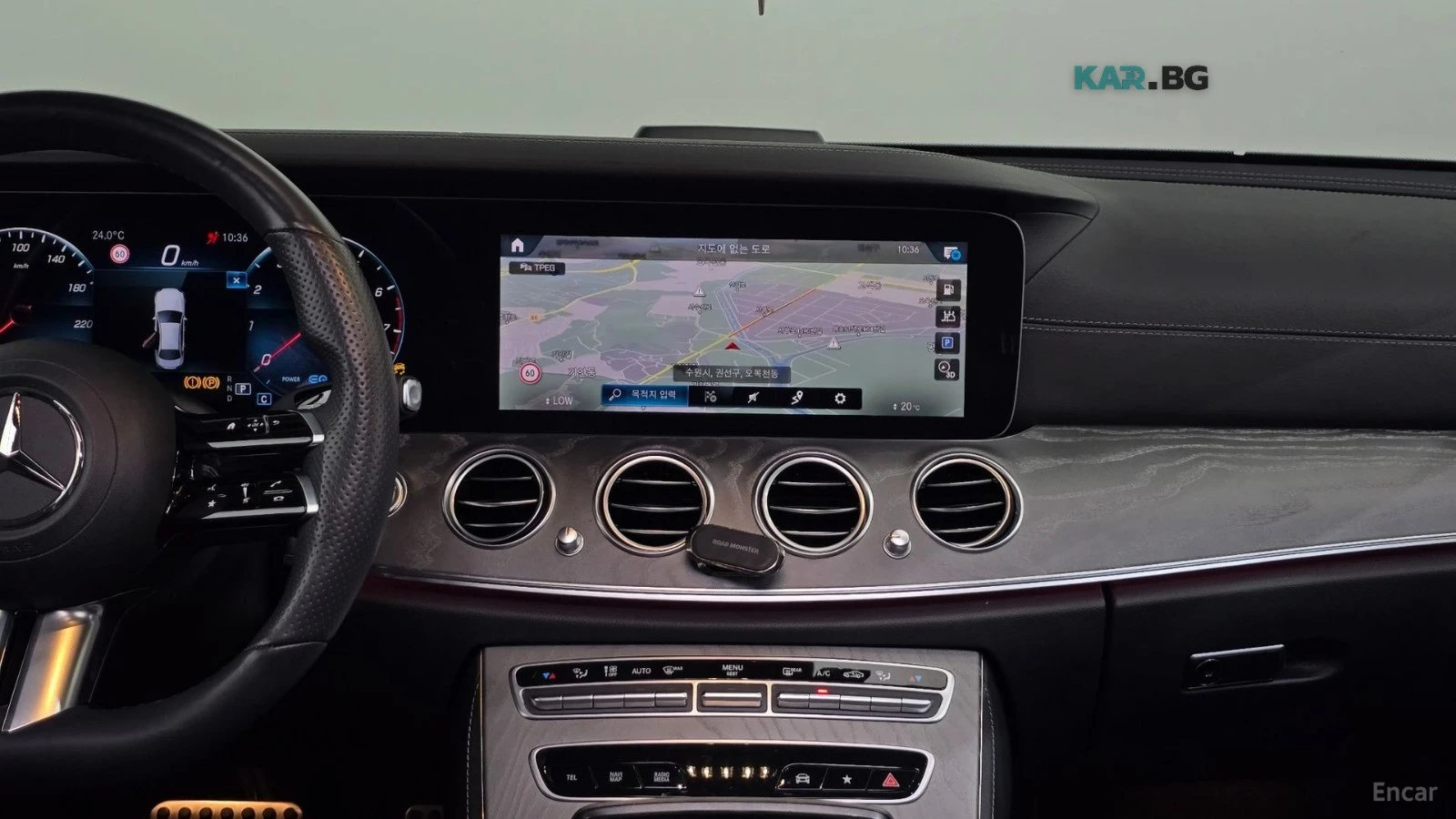 Mercedes-Benz E 350 4MATIC* AMG-LINE* BURMESTER* DISTRONIC* 360* , снимка 10 - Автомобили и джипове - 56182308