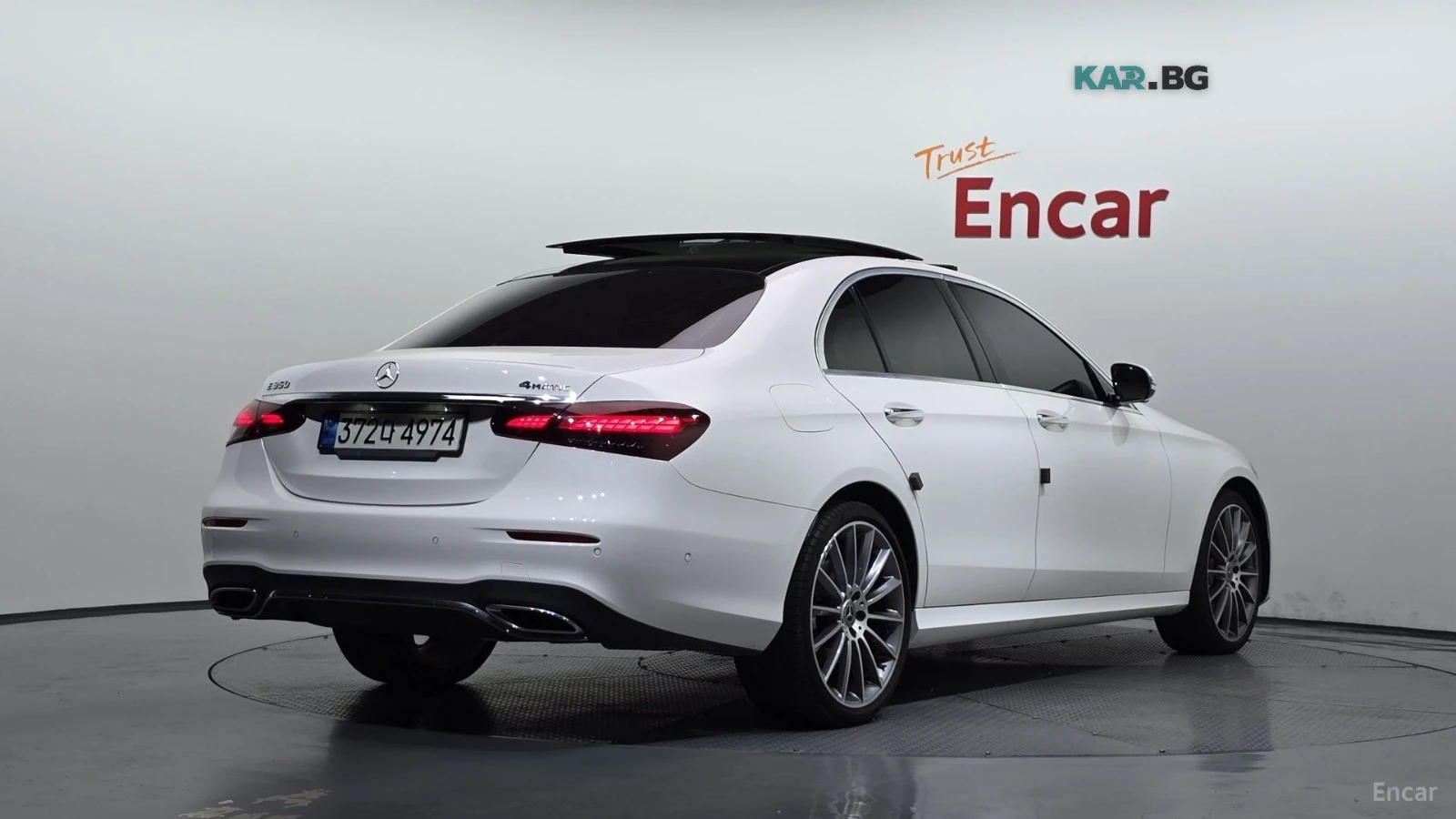 Mercedes-Benz E 350 4MATIC* AMG-LINE* BURMESTER* DISTRONIC* 360* , снимка 3 - Автомобили и джипове - 56182308