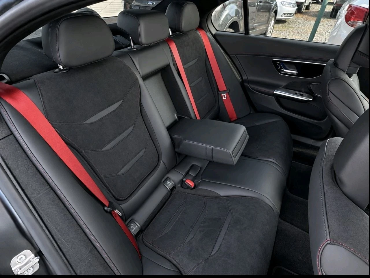 Mercedes-Benz C 43 AMG 2.0/421к/AMG, снимка 12 - Автомобили и джипове - 56207895