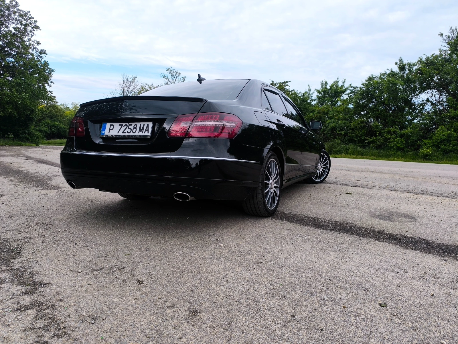 Mercedes-Benz E 300 350CDI Distronic, снимка 8 - Автомобили и джипове - 56331844