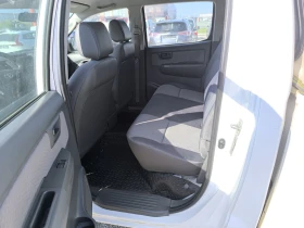 Toyota Hilux 2.5D 4X4 HARDTOP, снимка 13