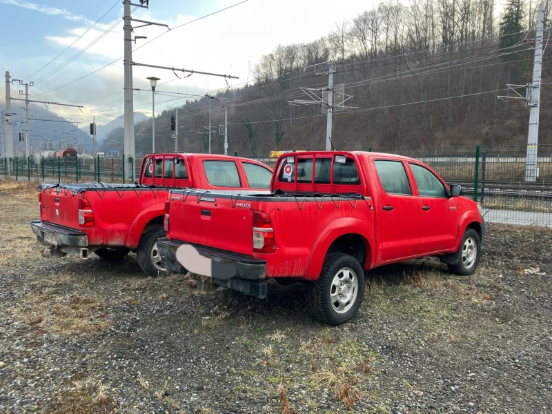 Toyota Hilux 2.5 D-4D 4X4 Климатик EURO 6, снимка 5 - Автомобили и джипове - 49468802