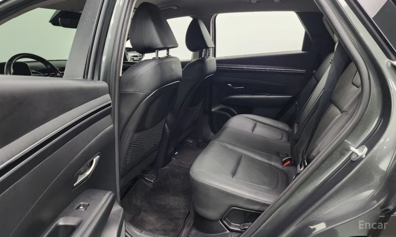 Hyundai Tucson, снимка 11 - Автомобили и джипове - 52927006