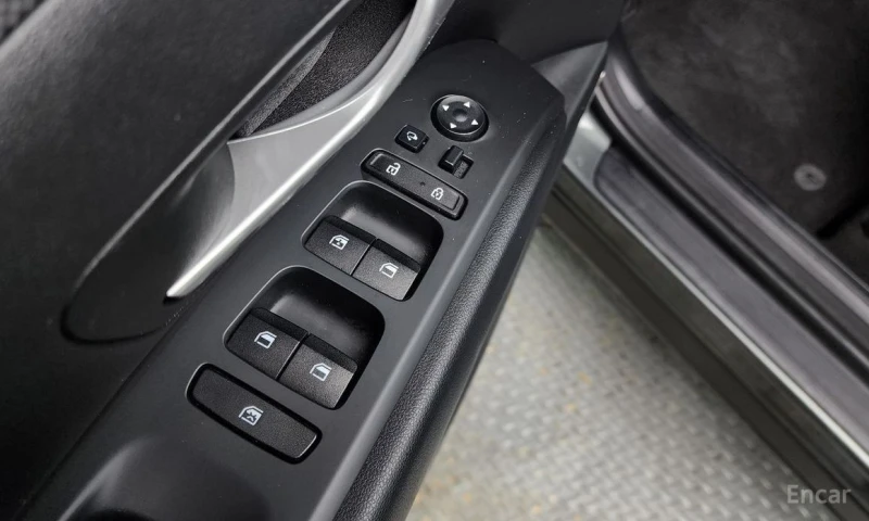 Hyundai Tucson, снимка 12 - Автомобили и джипове - 52927006