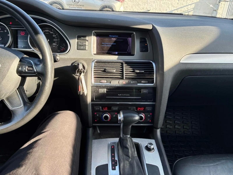 Audi Q7 * 3.0L * CARFAX * ЦЕНА ДО БГ, снимка 9 - Автомобили и джипове - 53303527