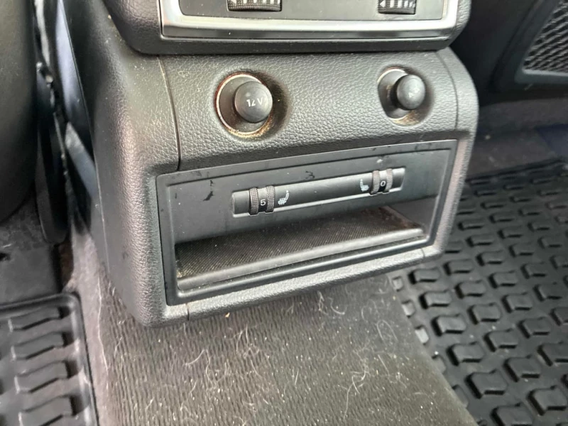 Audi Q7 * 3.0L * CARFAX * ЦЕНА ДО БГ, снимка 13 - Автомобили и джипове - 53303527