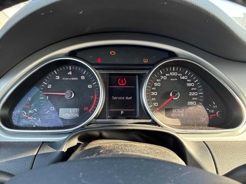 Audi Q7 * 3.0L * CARFAX * ЦЕНА ДО БГ, снимка 8 - Автомобили и джипове - 53303527