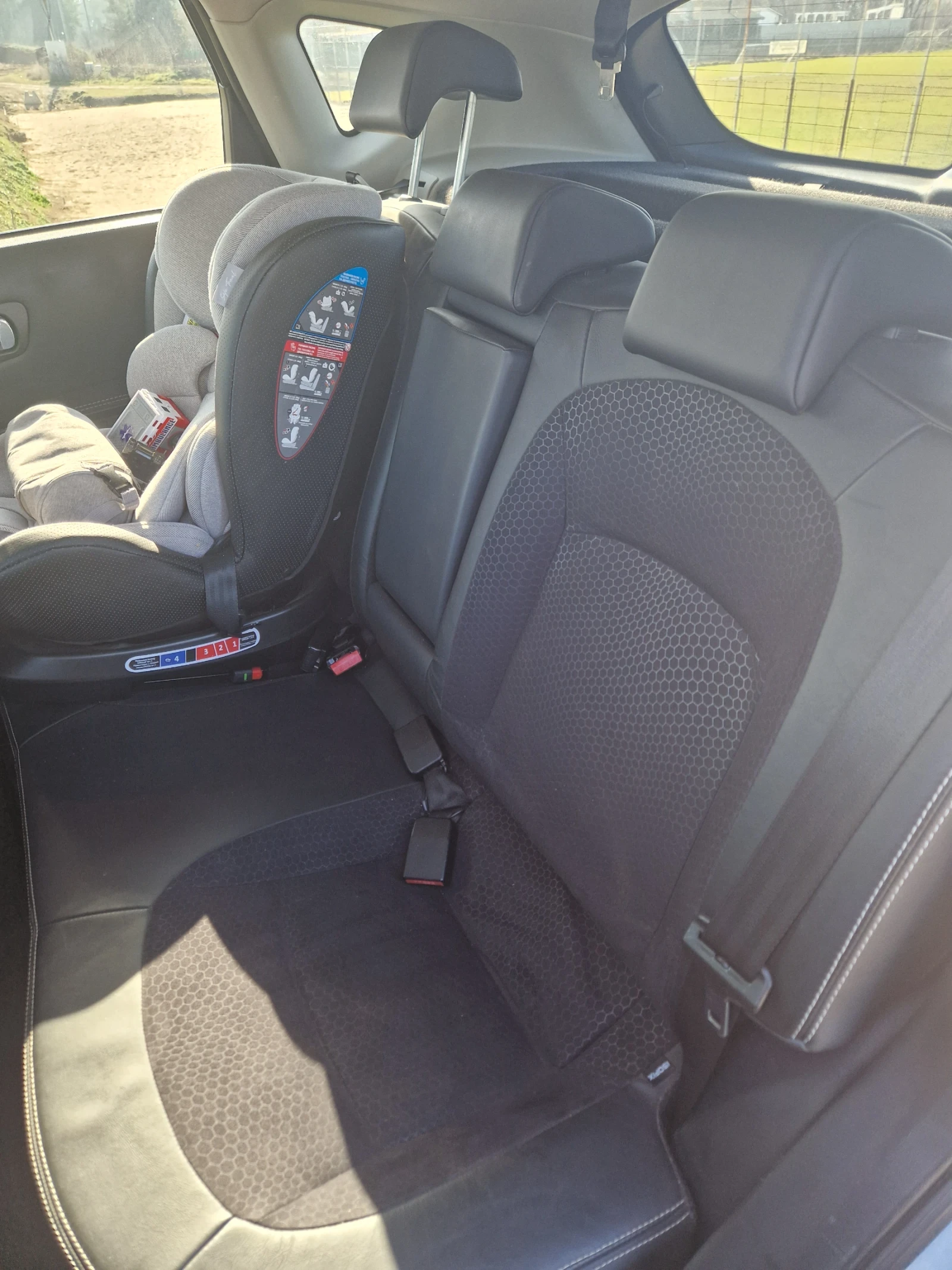 Nissan Qashqai 2.0 - изображение 6
