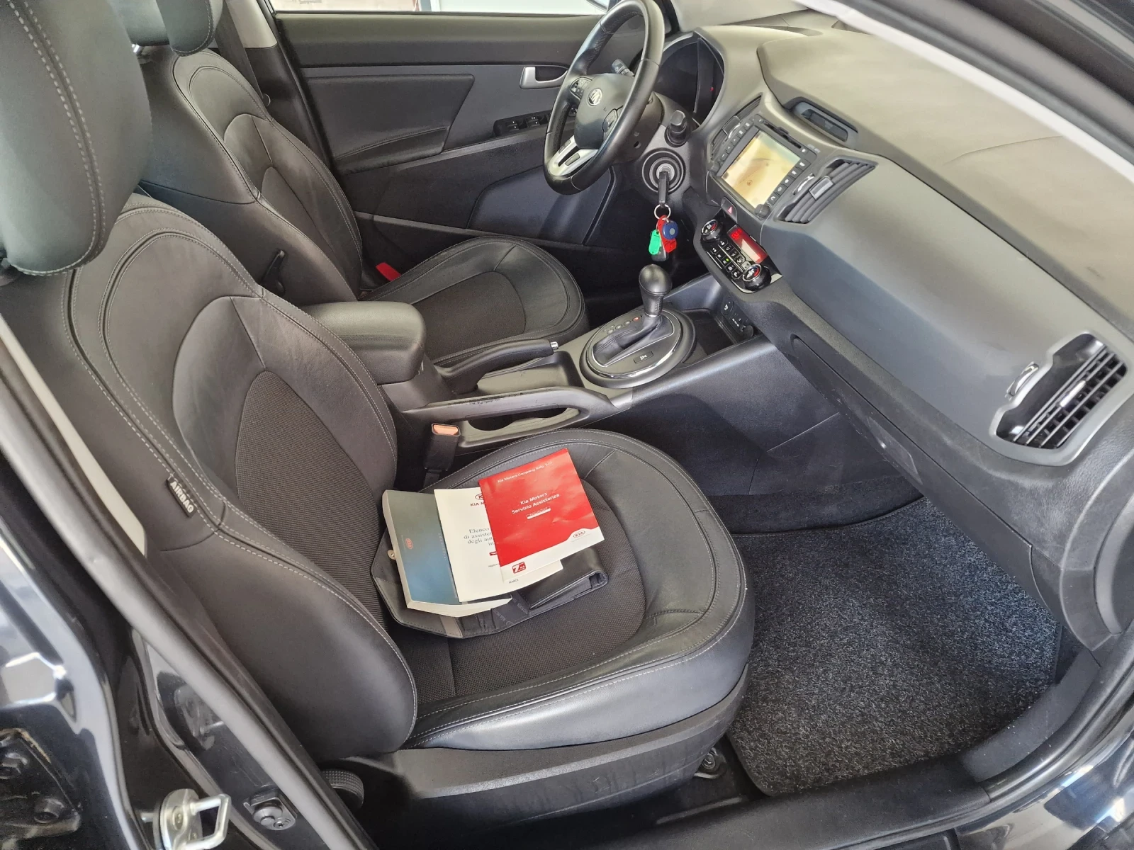 Kia Sportage 2.0 184kc 4x4 NAVI KAMERA PANORAMA AUTOMAT 140000k, снимка 9 - Автомобили и джипове - 53826475