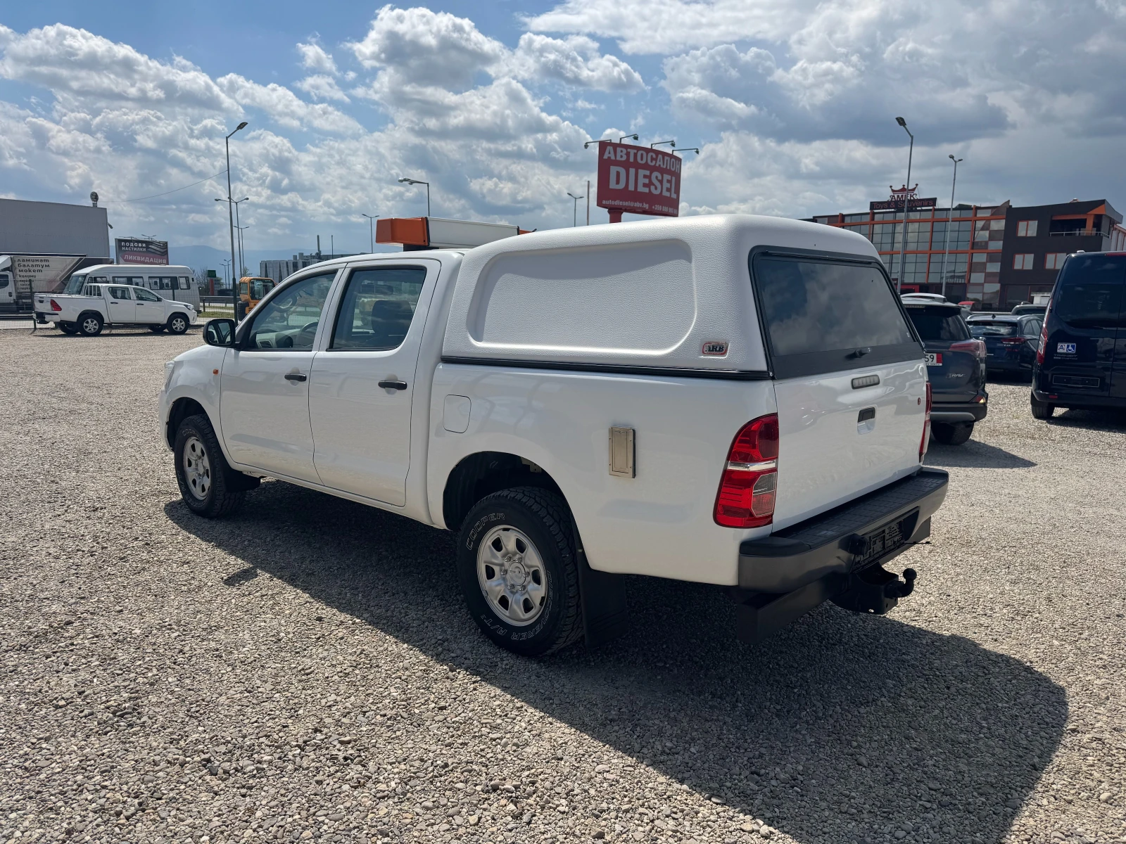 Toyota Hilux 2.5D 4X4 HARDTOP, снимка 4 - Автомобили и джипове - 54064516