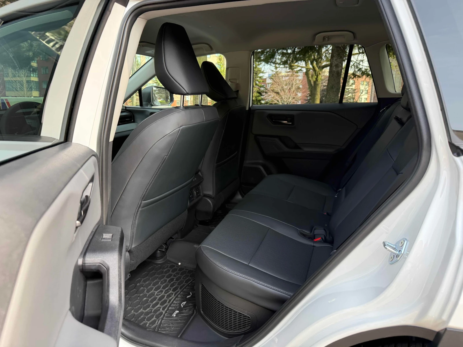 Toyota Rav4 HYBRID XLE * НОВА * 2026 * ЦЕНА ДО БГ * , снимка 9 - Автомобили и джипове - 54336331