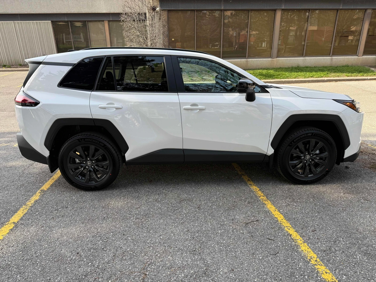 Toyota Rav4 HYBRID XLE * НОВА * 2026 * ЦЕНА ДО БГ * , снимка 3 - Автомобили и джипове - 54336331