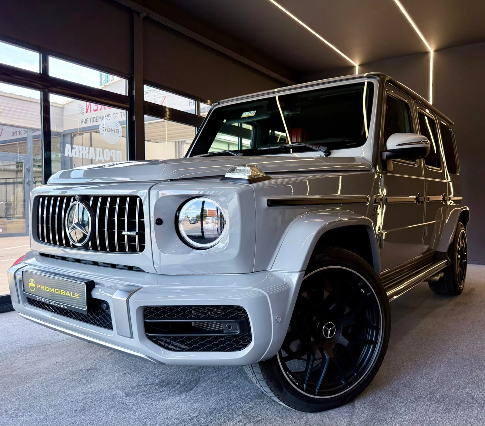 Mercedes-Benz G 500 63 AMG Pack* Nardo Grey* 360* Full* ЛИЗИНГ, снимка 3 - Автомобили и джипове - 55238162