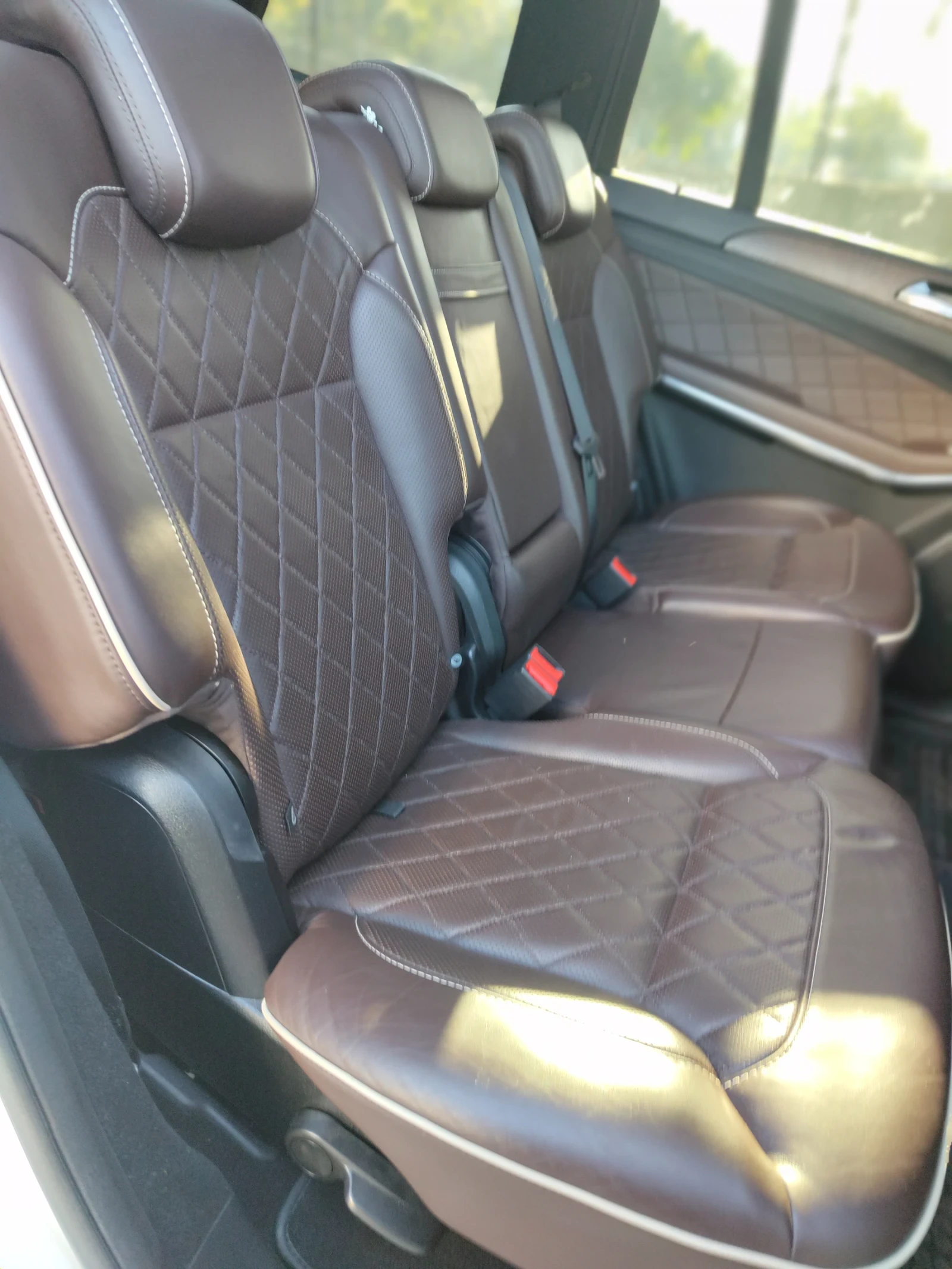 Mercedes-Benz GL 350 Designo , снимка 9 - Автомобили и джипове - 56347732
