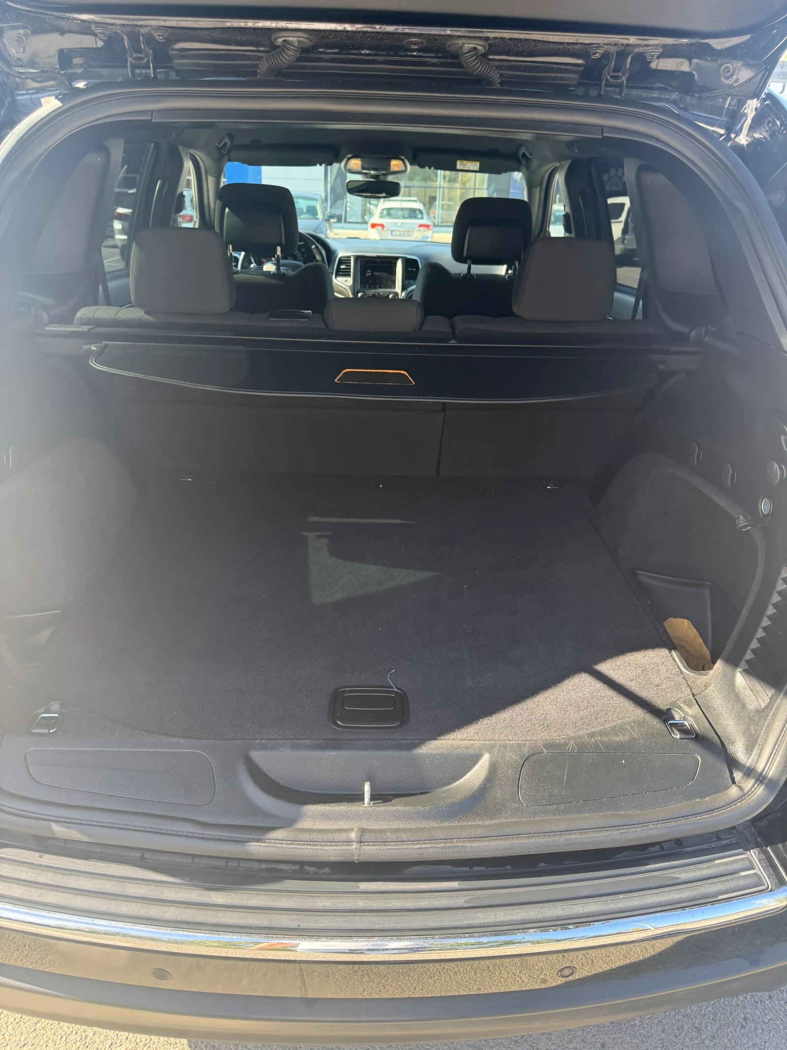 Jeep Grand cherokee, снимка 10 - Автомобили и джипове - 56430136