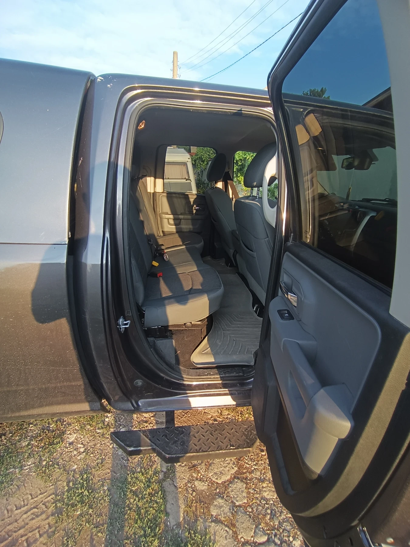 Dodge RAM 1500, снимка 9 - Автомобили и джипове - 56744173