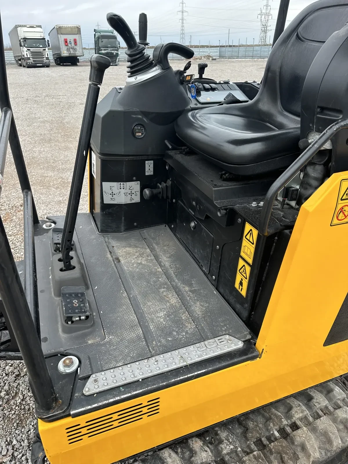 Багер JCB 16C-1 - изображение 7