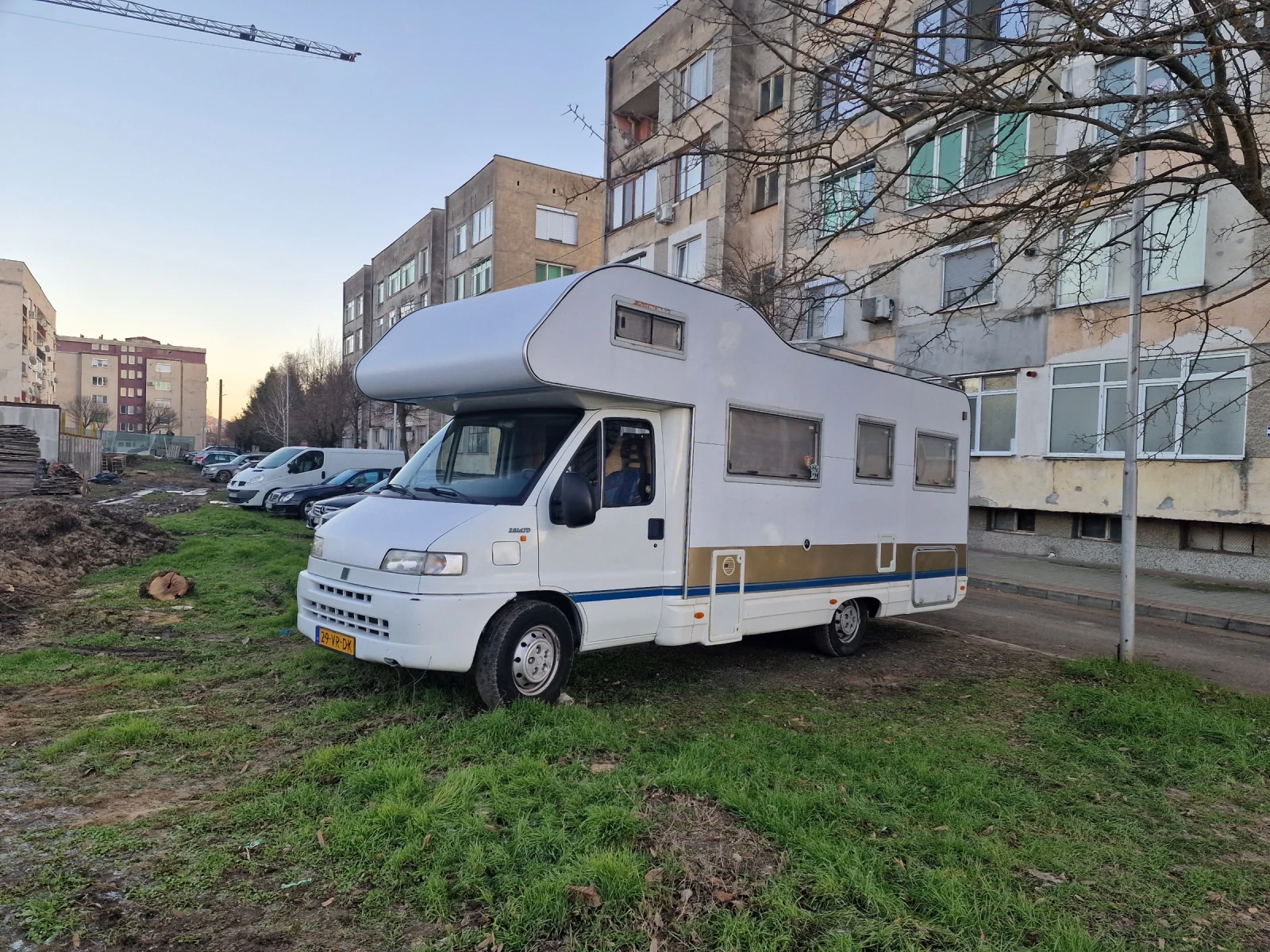 ������ Adria 2000 | Mobile.bg � ����������� 15