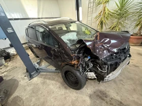 Toyota Corolla verso 1.6 VVTI 110кс 2008г НА ЧАСТИ, снимка 5