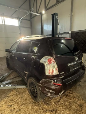 Toyota Corolla verso 1.6 VVTI 110кс 2008г НА ЧАСТИ, снимка 3