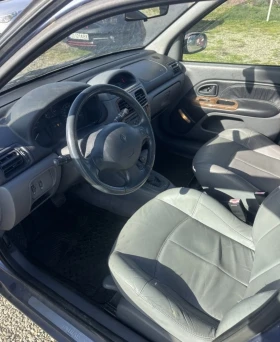Renault Clio 1.6i* Автомат* ТОП* , снимка 9